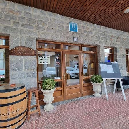 Hostal Sainz Riaño Kültér fotó