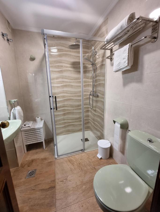 Hostal Sainz Riaño Kültér fotó
