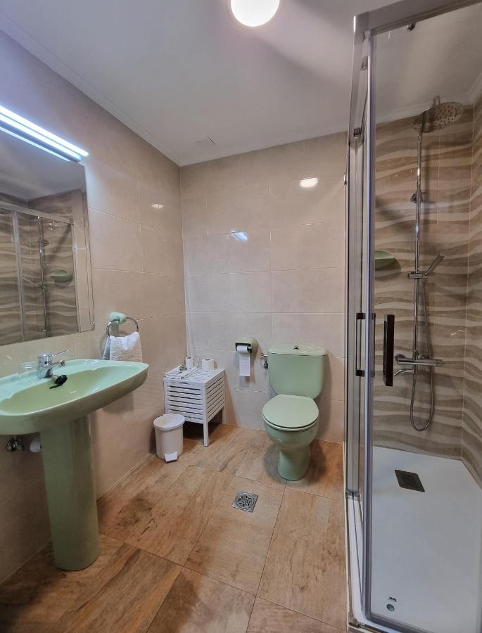 Hostal Sainz Riaño Kültér fotó